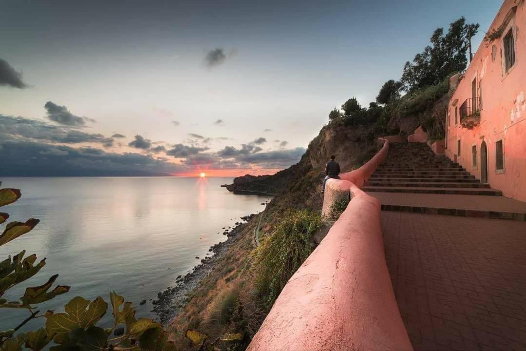 فيلا Lontano Dal Caos A Due Passi Dal Mare Condro المظهر الخارجي الصورة